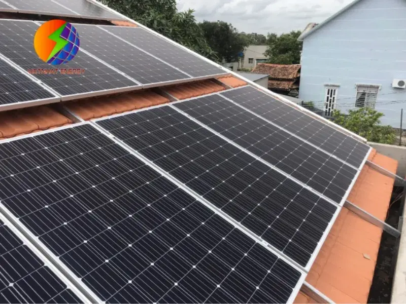 Tấm pin năng lượng mặt trời AE Solar 450W